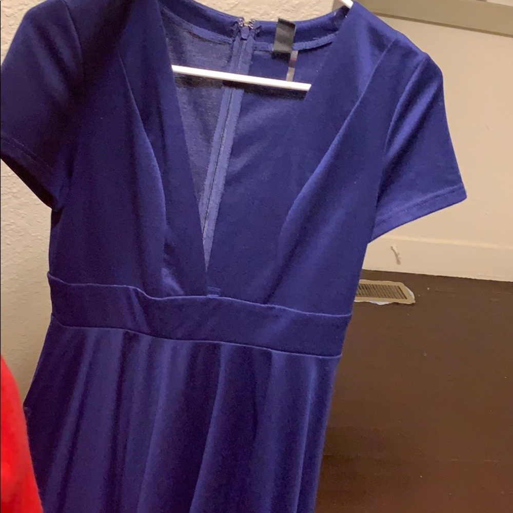 blue dress